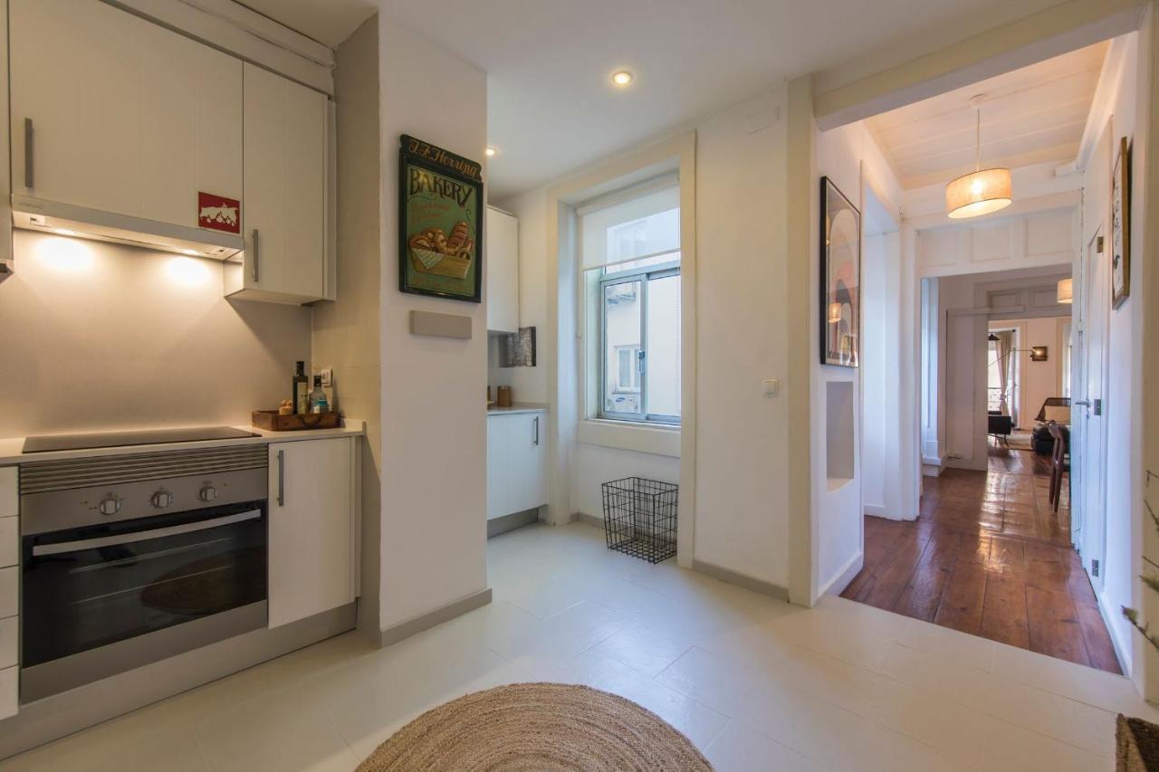 Lovelystay - Chiado 2 Bedroom Charm! Lisabona Exterior foto